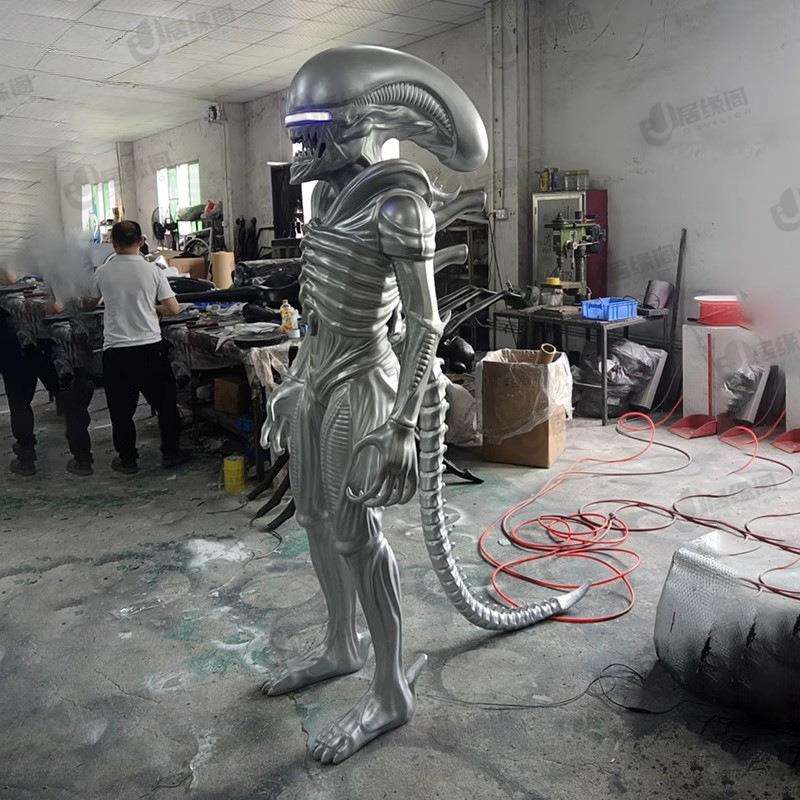高端玻璃钢大型科幻电影道具外星人模型雕塑客厅酒店办公室装饰品