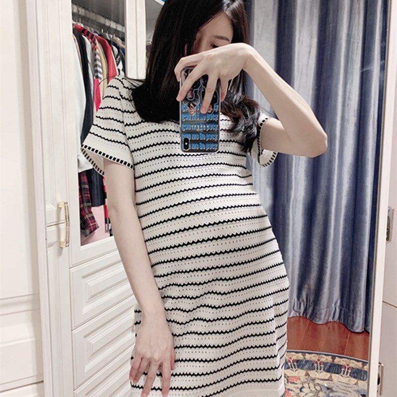 孕妇装裙子夏装2025新款夏季时尚小个子宽松条纹冰丝针织连衣裙女