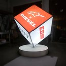 展示道具美陳地產營銷旋轉燈箱 80CM電動發(fā)光廣告魔方立體二維碼