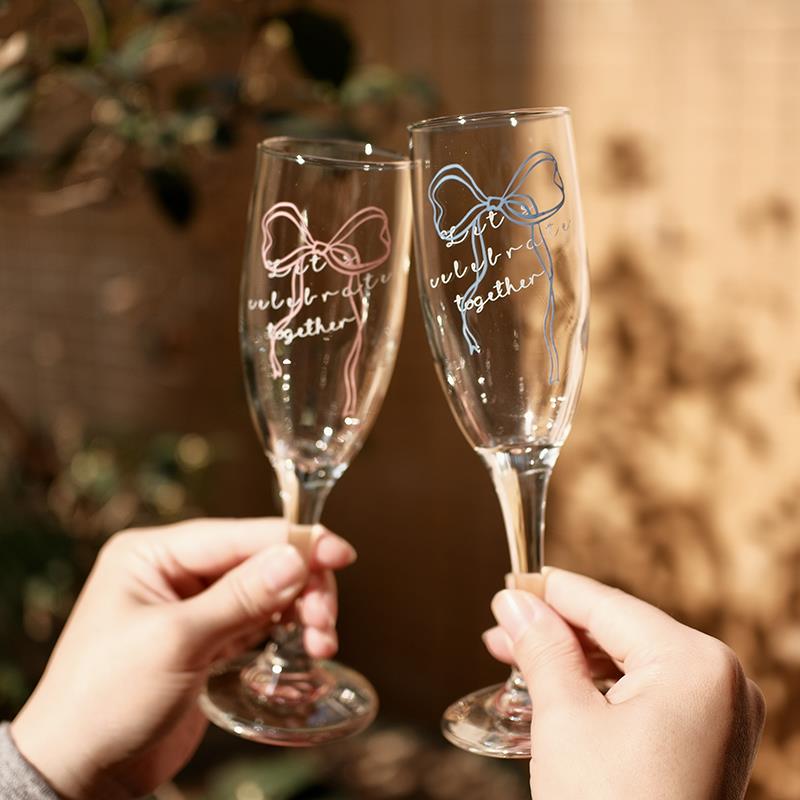 原创蝴蝶结玻璃杯子香槟杯红酒杯甜酒杯家用氛围感高脚杯结婚礼物