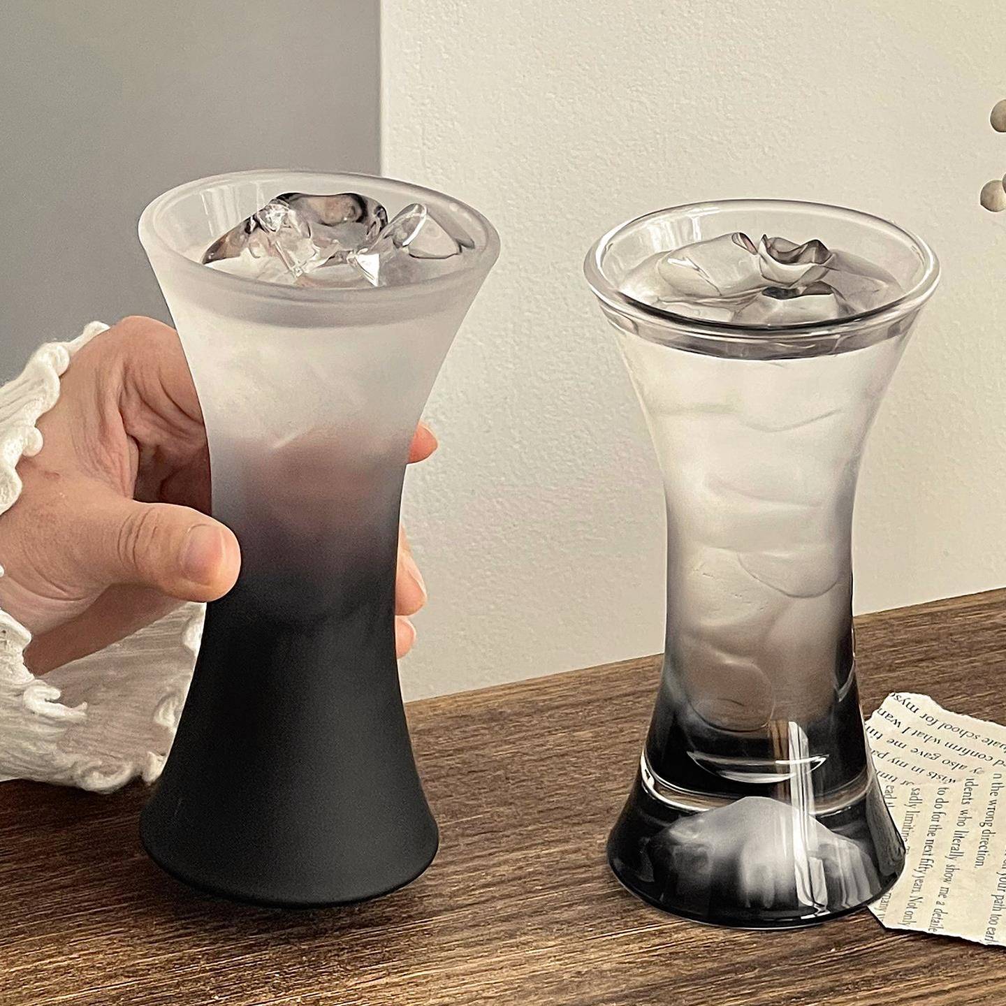 高级感磨砂黑收腰观山杯玻璃杯香槟杯微醺鸡尾酒杯果汁杯冷饮杯子