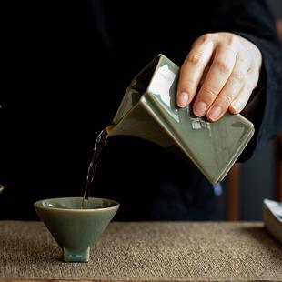 一体分茶器公杯分茶杯公道壶过滤 家用青瓷陶瓷茶具公道杯茶漏套装