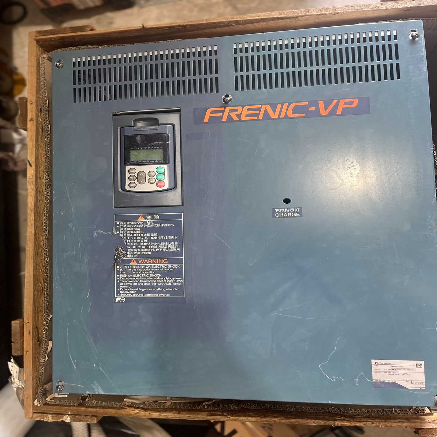 (询价)FRN132F1S-4C ，富士变频器，成色如图，功能包