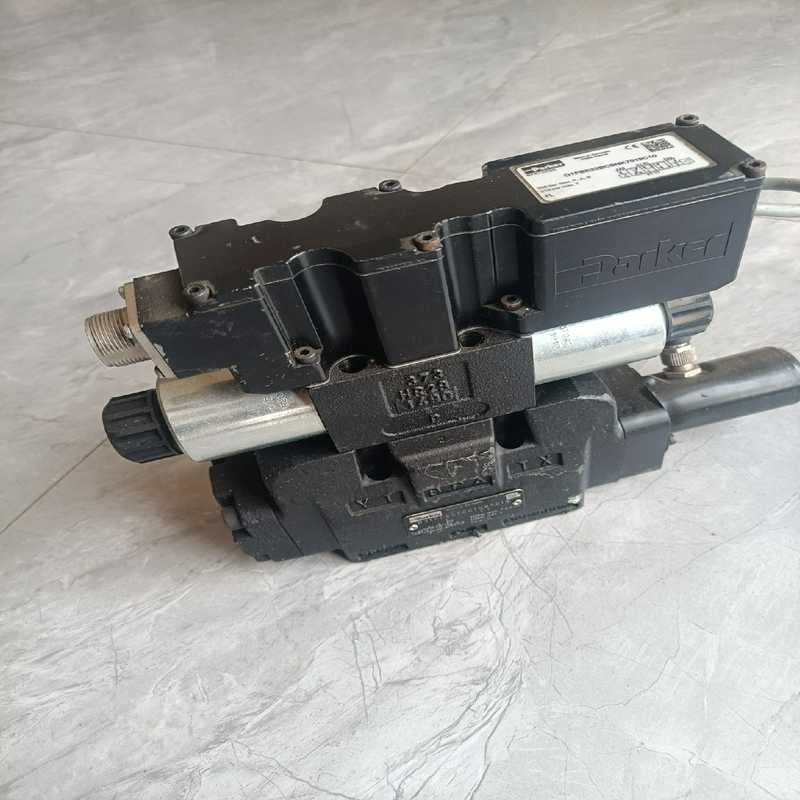 比例换向阀，型号是D1FBE32BC0NK7019C10【鑫鑫商铺】