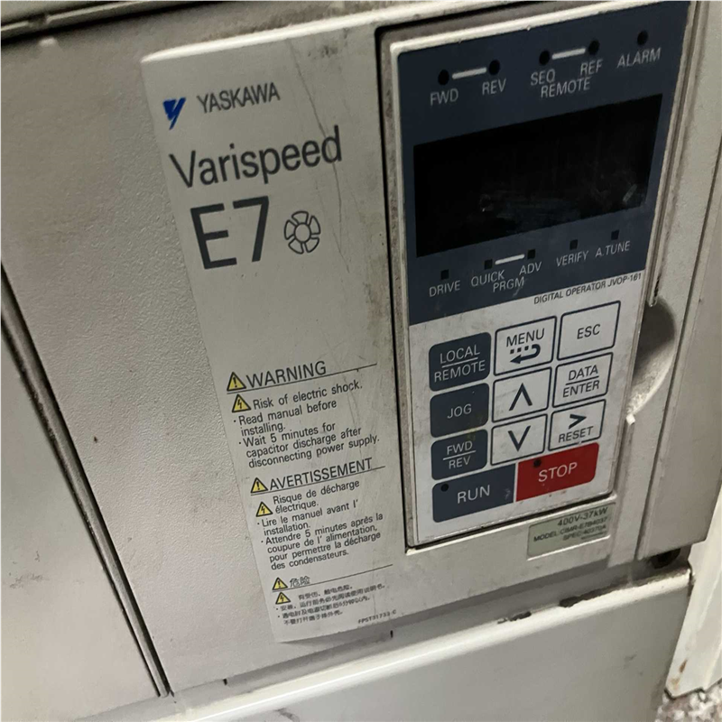 E7B4037安川变频器，功能好的，实物图片显示（咳咳电子）