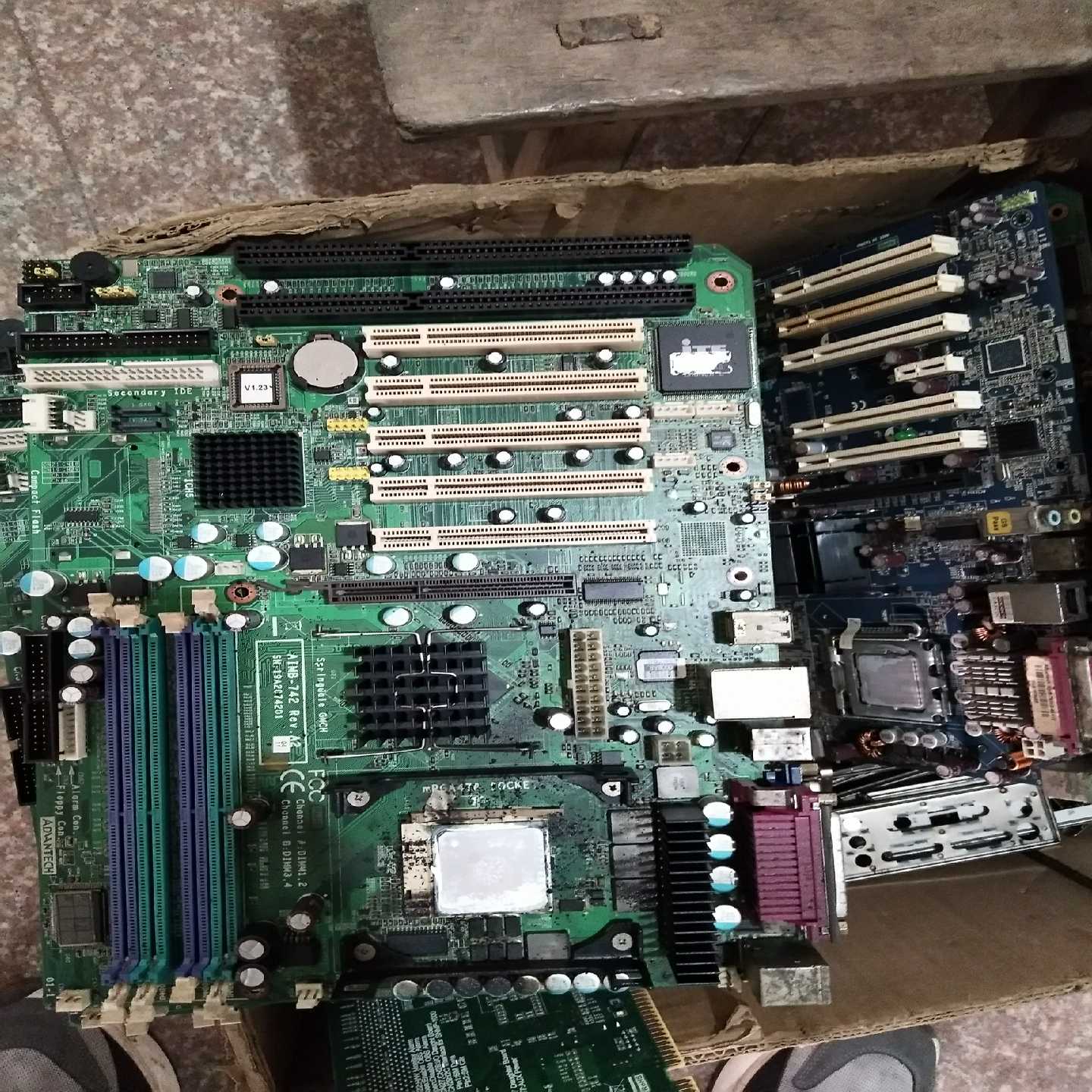 研华工控主板 AIMB-742 AIMB-742VE 带两个(佳毅工控)