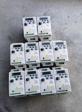 台达VFD-L变频器075KW02KW输入220V拆