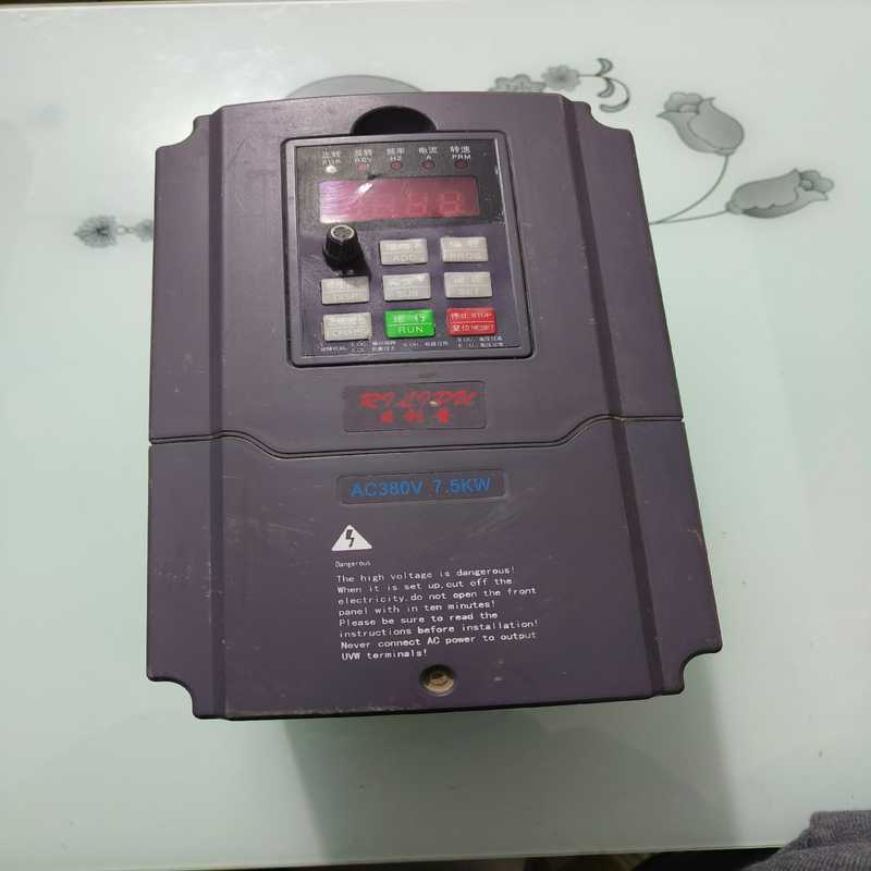 日利普RLPA-7R5G-4-4-485-Z变频器，功率7.【卡奥电子】