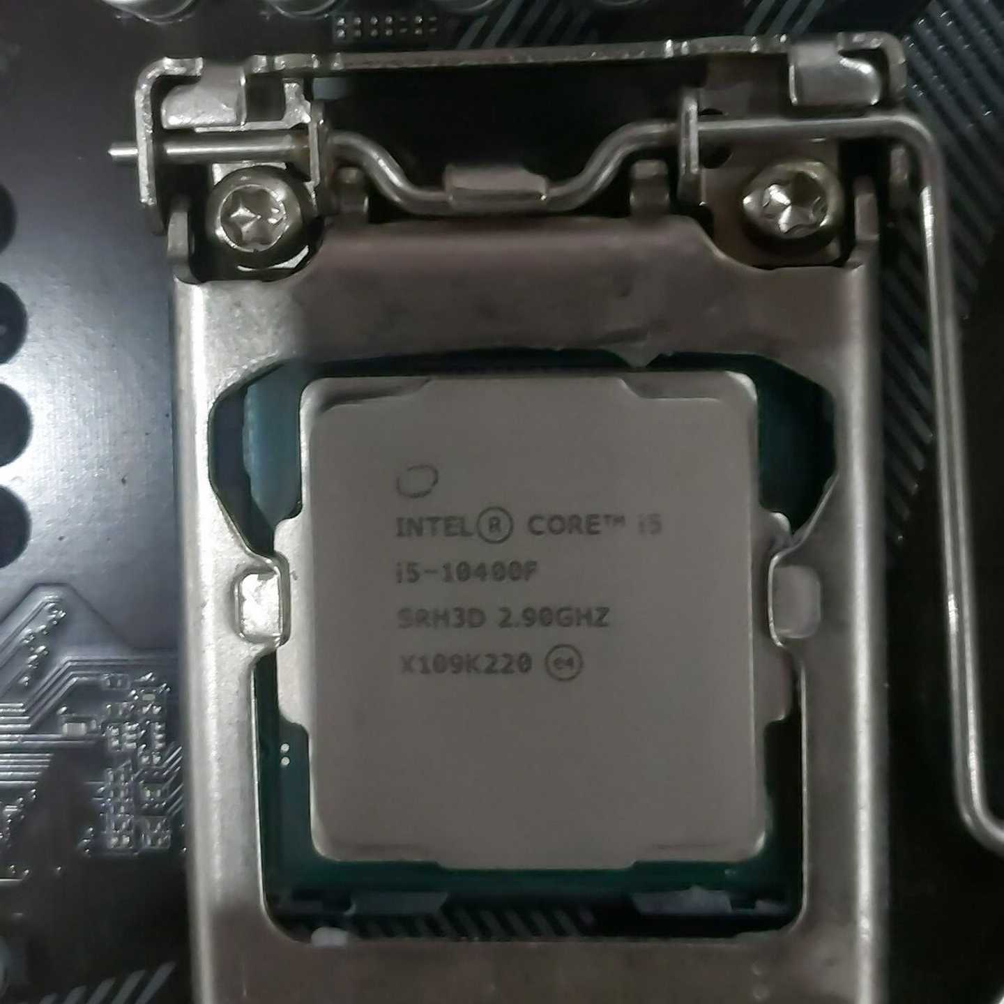 Intel/英特尔CPU i5 10400F【鑫鑫商铺】