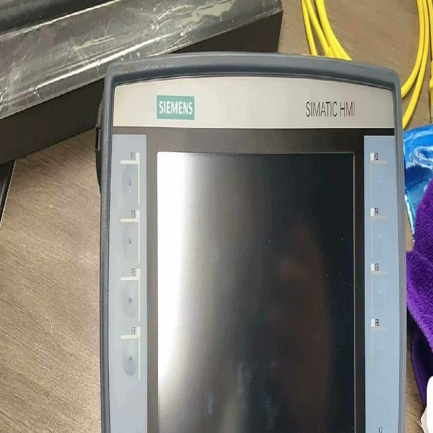 6AV2125-2GB03-0AX0  99新 成色无敌 无（地坛设备）