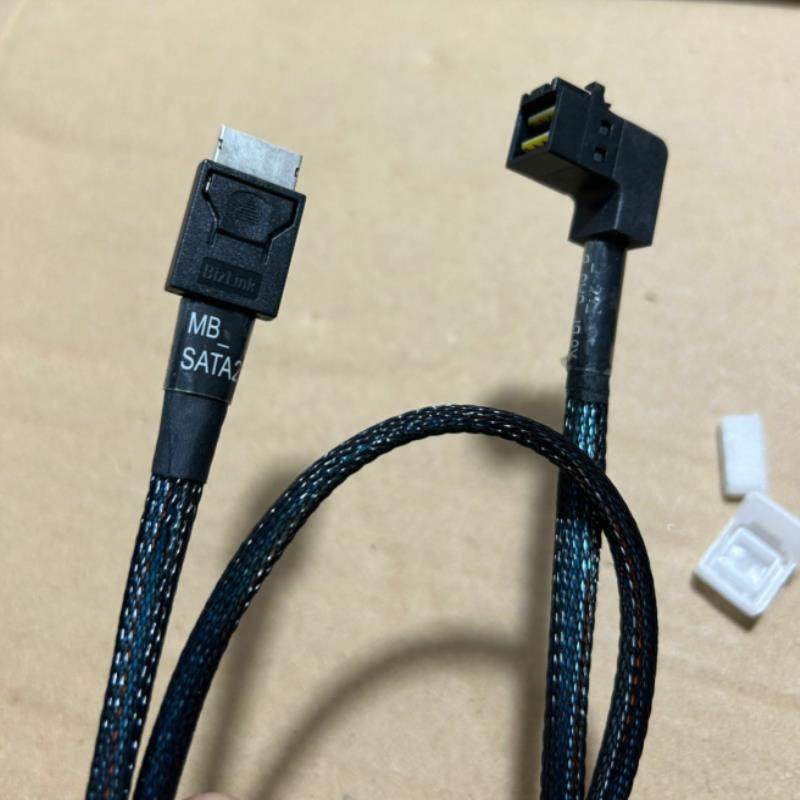 **Oculink SFF-8611转SFF-8643 SAS数据线8611板卡连接8643硬