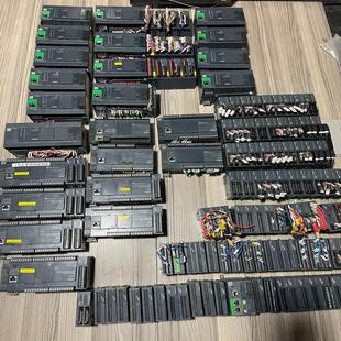 询价 TM241CEC24 PLC模块 层色可以型号如下