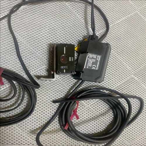 (议价)基恩士GV- H45和GV-21一套，9新以上功能，线长