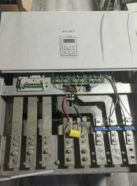 LS变频器SV2800IS7-4S0D，功能正常，需(通通配件）