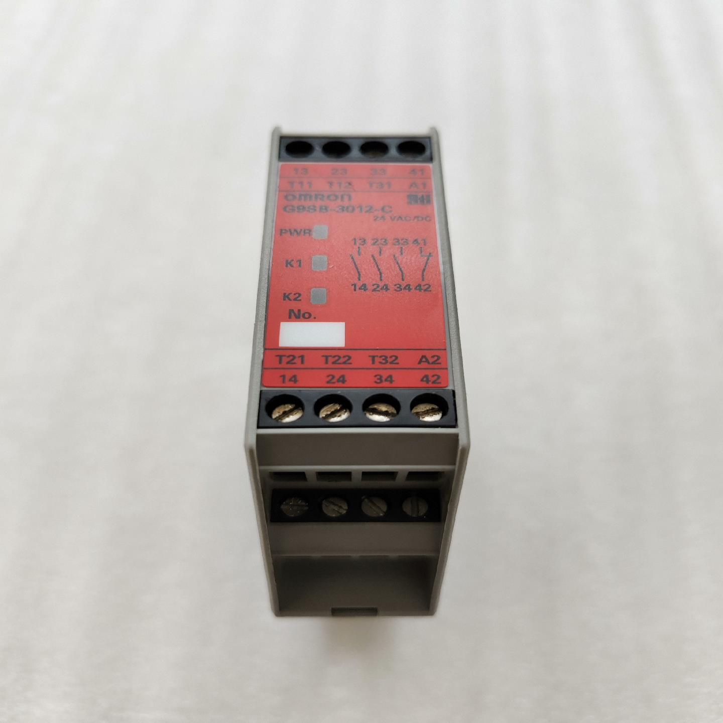 安全继电器G9SB-3012-C  ~询价
