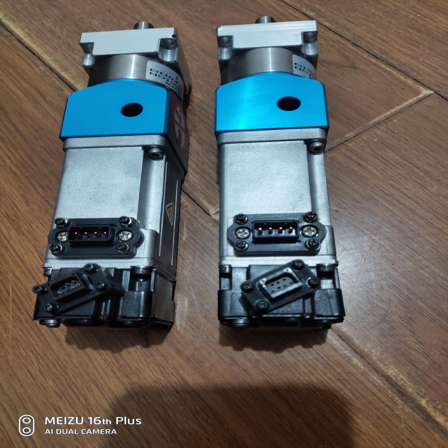 伺服电机R88M-K10030H-S2-Z，带PHT减~询价