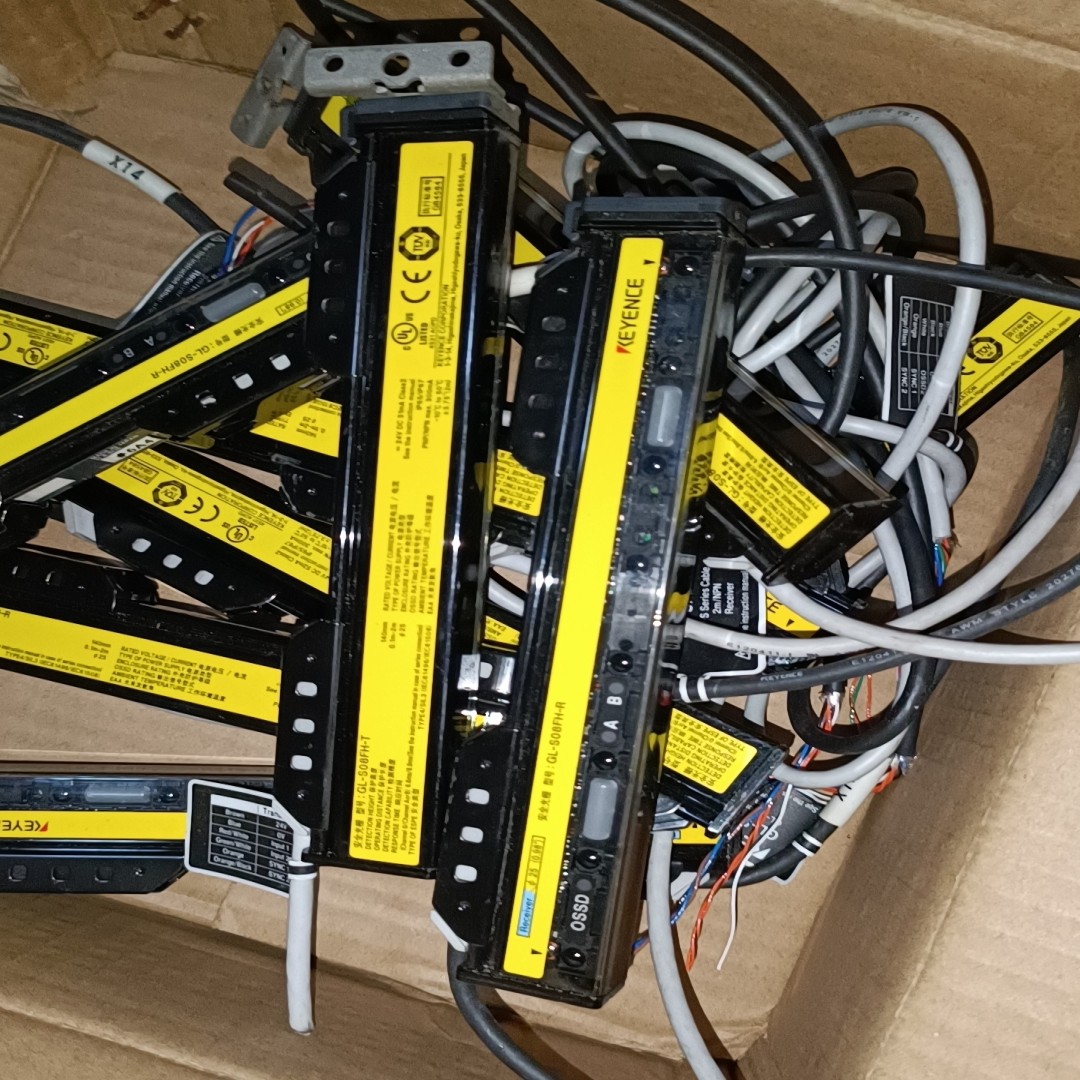 基恩士安全光栅GL-S08FH-R/T功能正常成色如图~询价