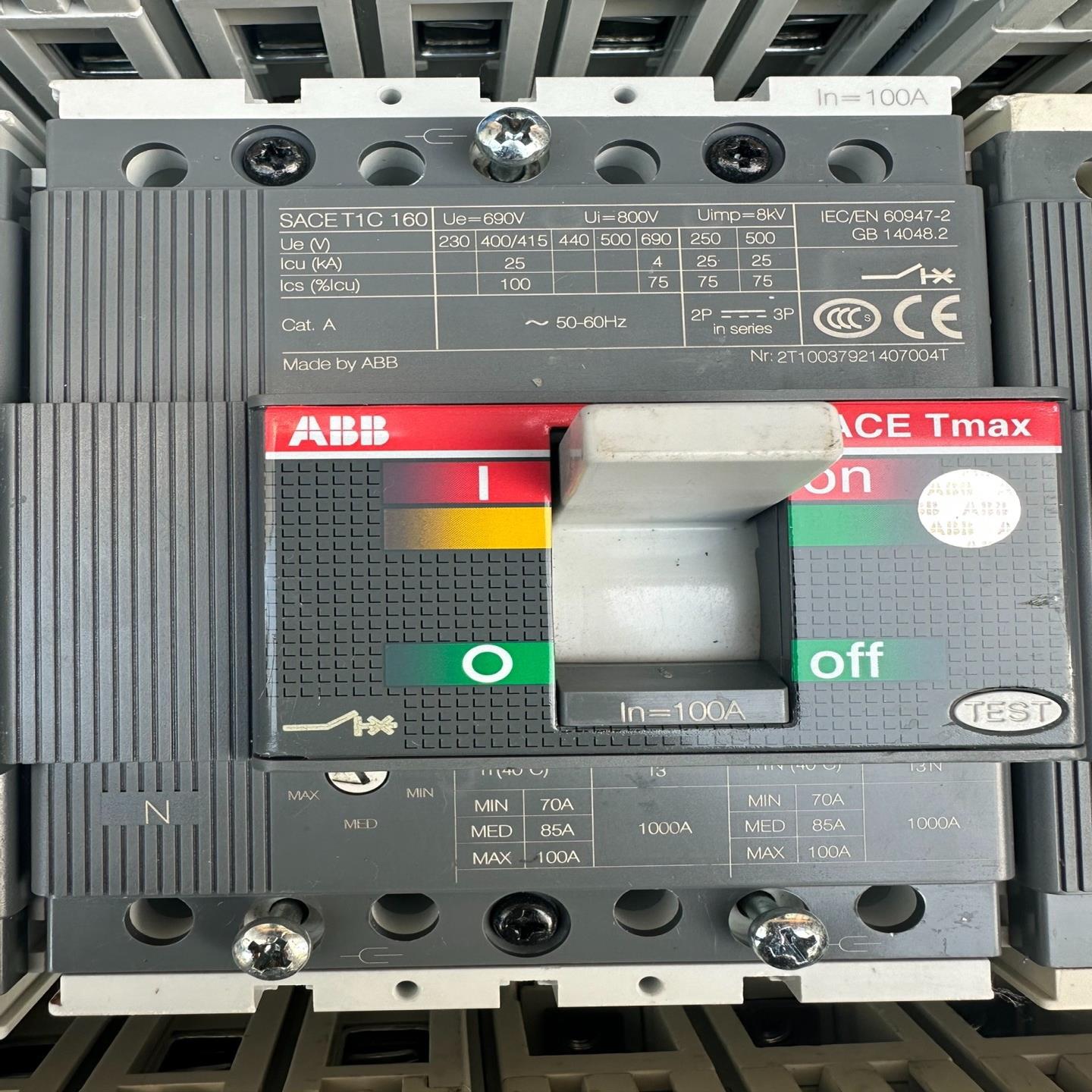(询价)ABB T1C160 4P100安断路器