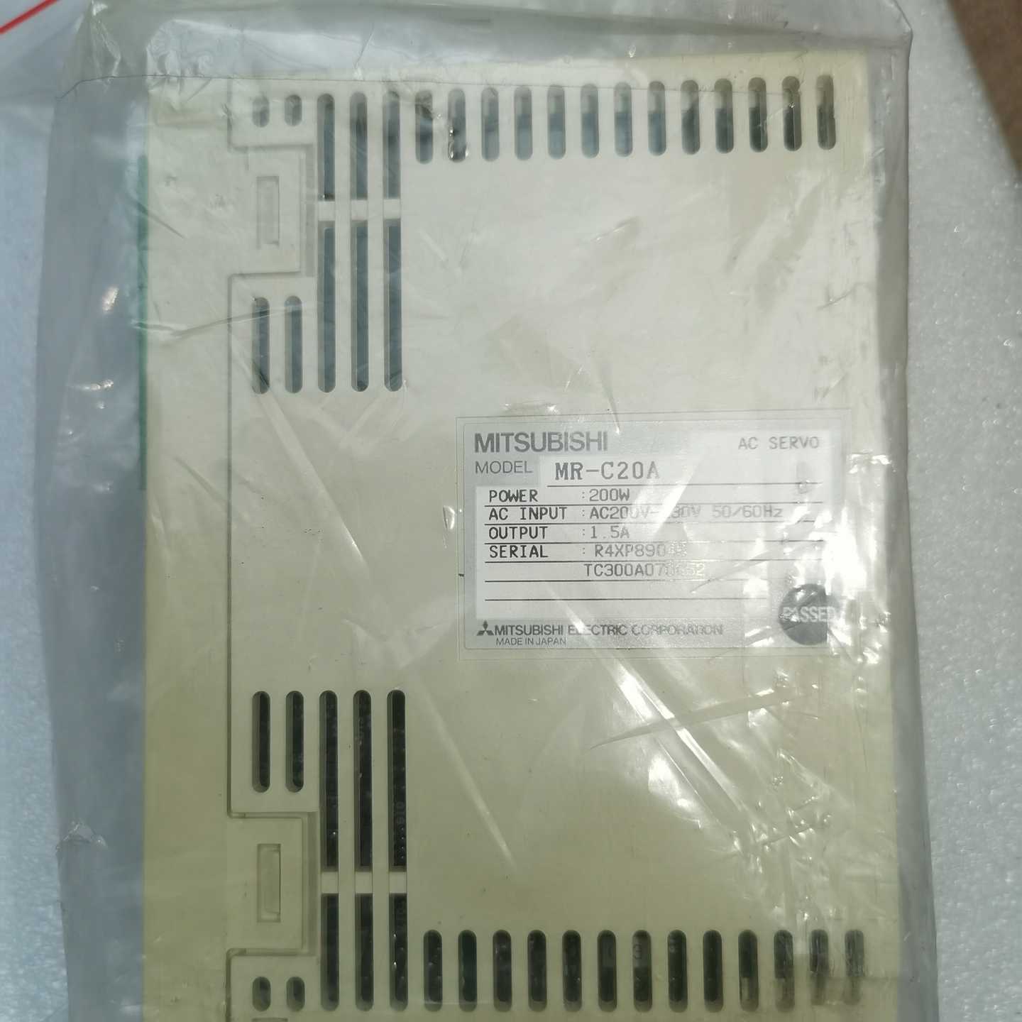 三菱伺服驱动器MR-C20A     的联系  5P 现~询价