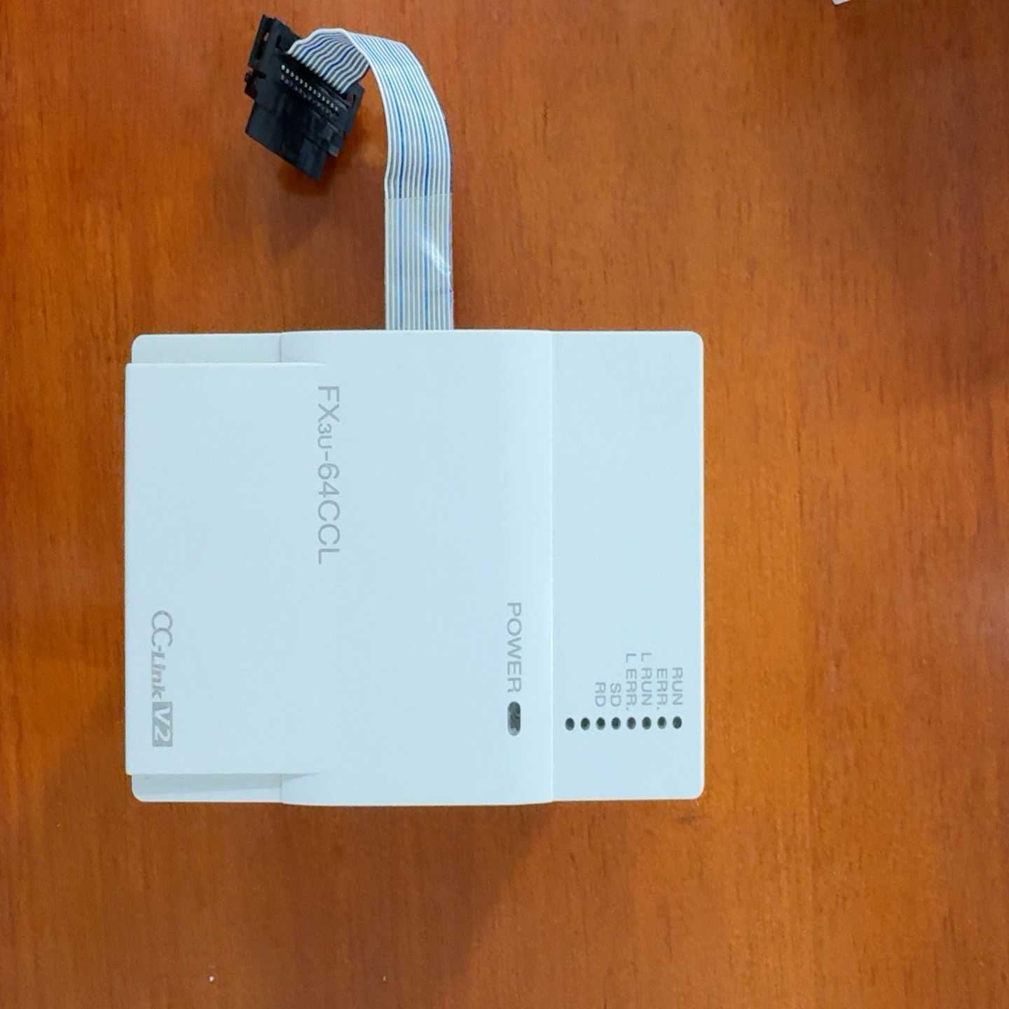 PLC模块：FX3U-64CCL一个，成色如询价