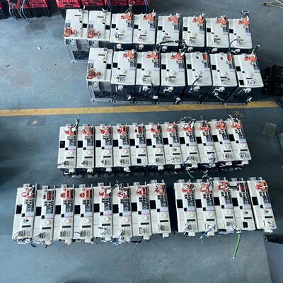 询价~施耐德伺服驱动器 LXM32SD30N4，品，，