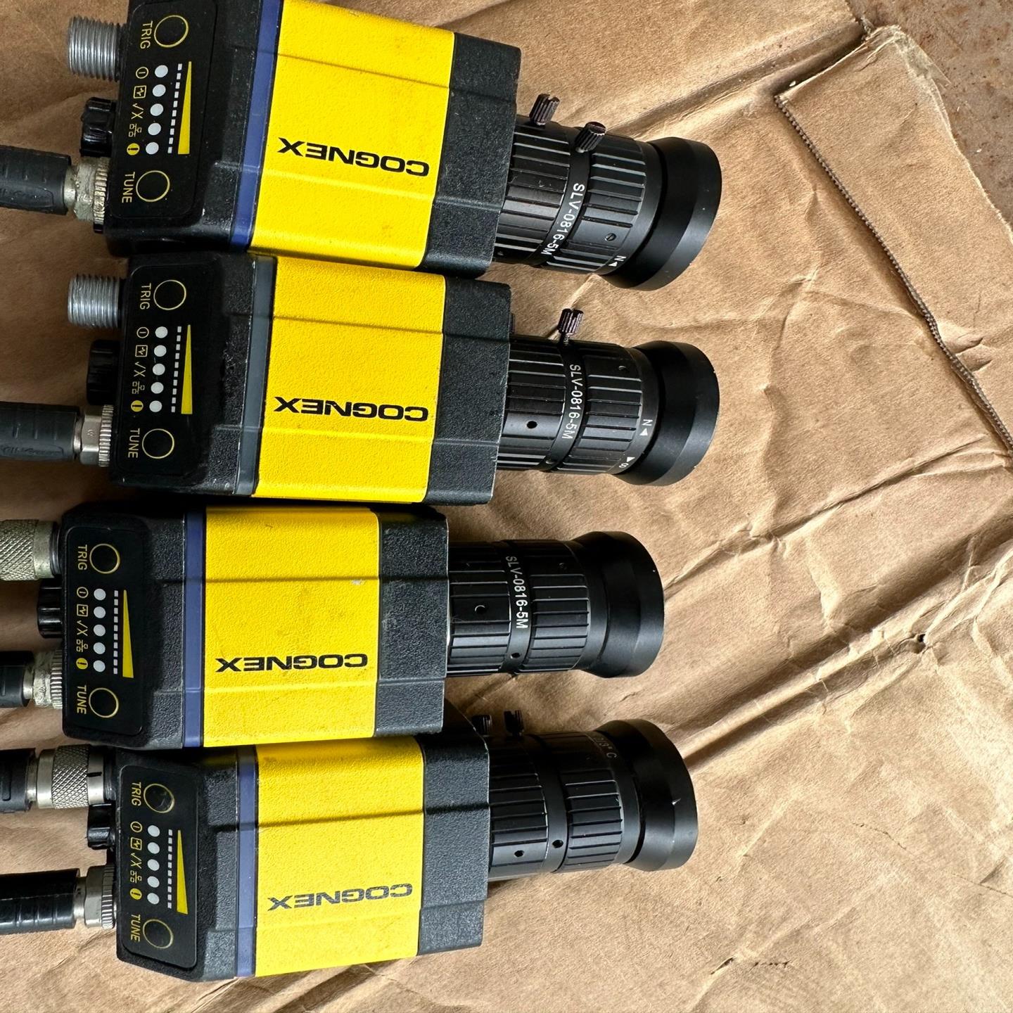 康耐视读码器DM363Q，成色如图，实物图，联系【侨报商行】