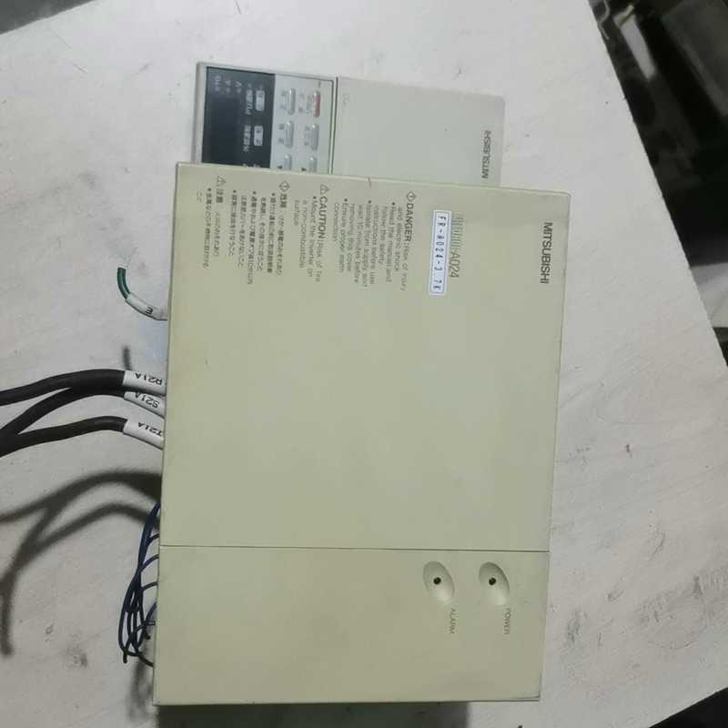 FR-A024-3.7K，变频器，功能包好，实物拍摄，需【鑫鑫商铺】