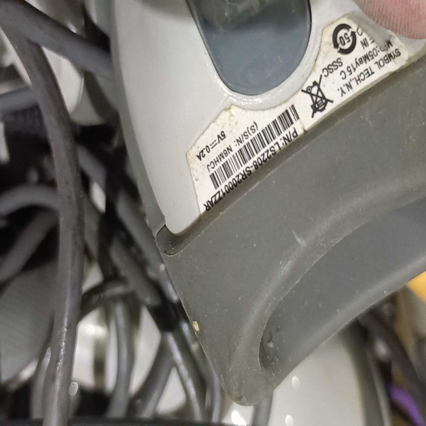 特价摩托罗拉 Symbol讯宝LS2208AP激光条码迅宝扫~议价