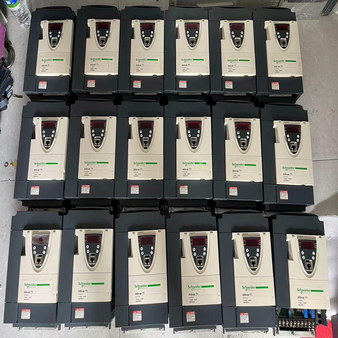 询价~变频器，ATV71HU75N4Z，7.5KW，成色