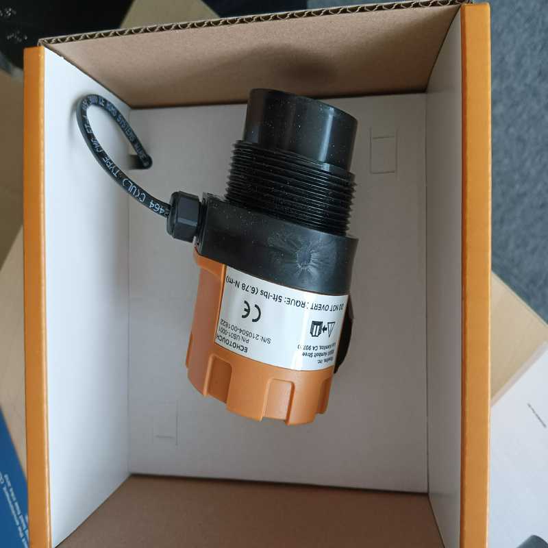 议~大甩卖  弗莱FLOWLINE超声波液位计  CT03