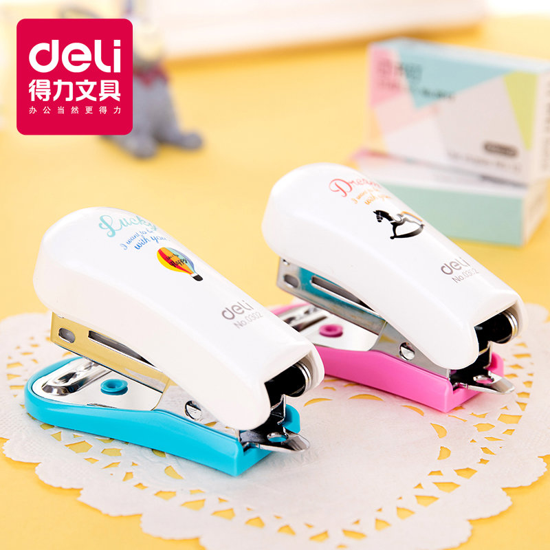 deli得力0352订书机套装带640枚钉书针小号12#号迷你卡通可爱糖果