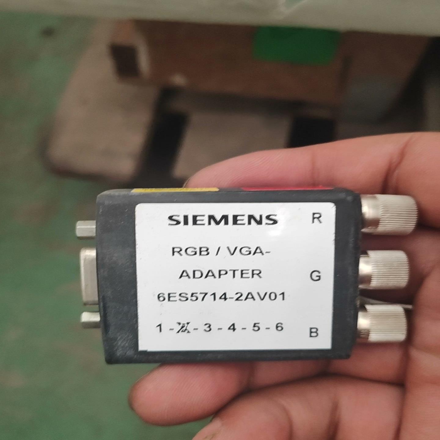 6ES5714--2AV01，三个（佳毅工控）