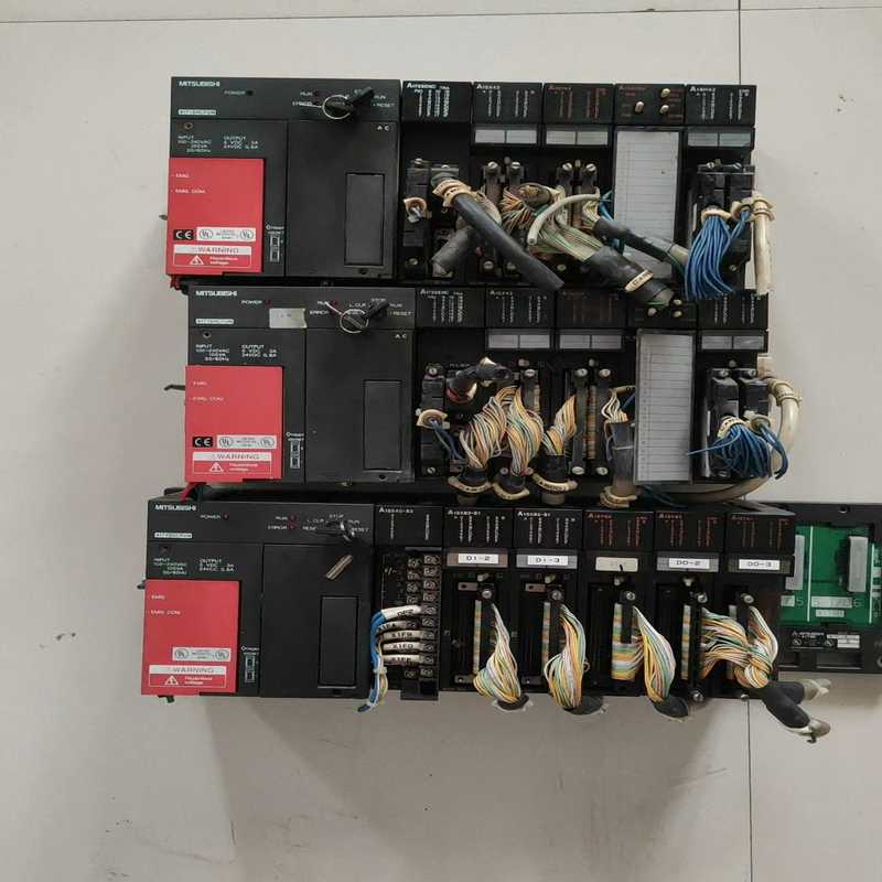 三菱A171SPUN系列PLC 3套【鑫鑫商铺】