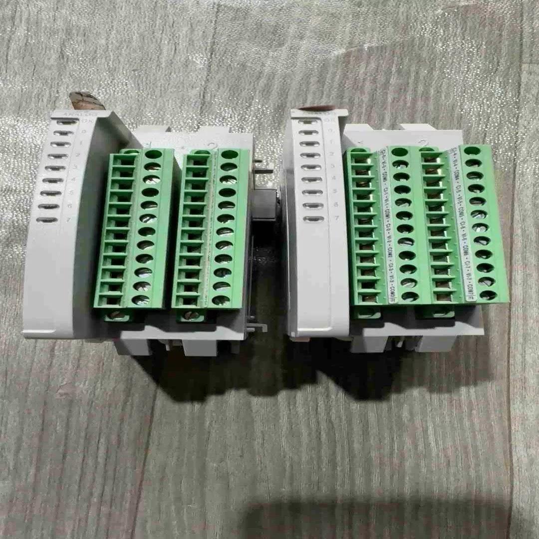 罗克韦尔AB PLC模块型号2085-IF8几乎拍前~询价