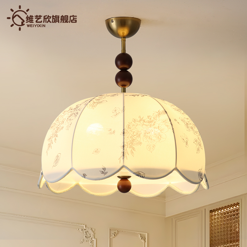 中古风餐厅灯法式创意高级感侘寂风日式复古布艺花纹餐桌茶室灯具