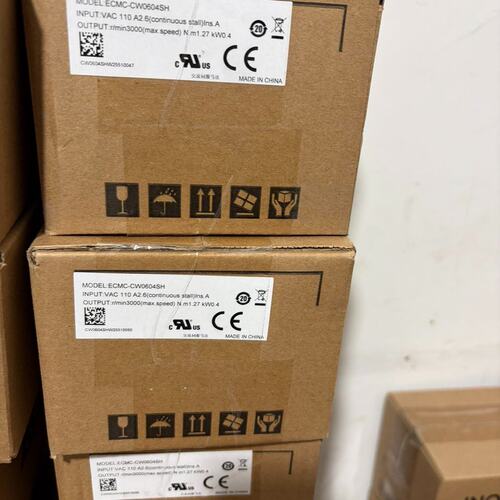 全新台达伺服电机 ECMC-CW0604SH，0.4KW，1