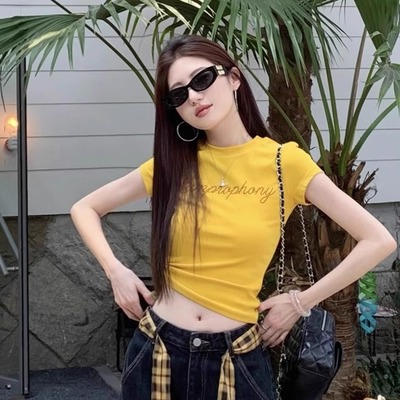 美式辣妹黄色烫钻纯棉正肩短袖