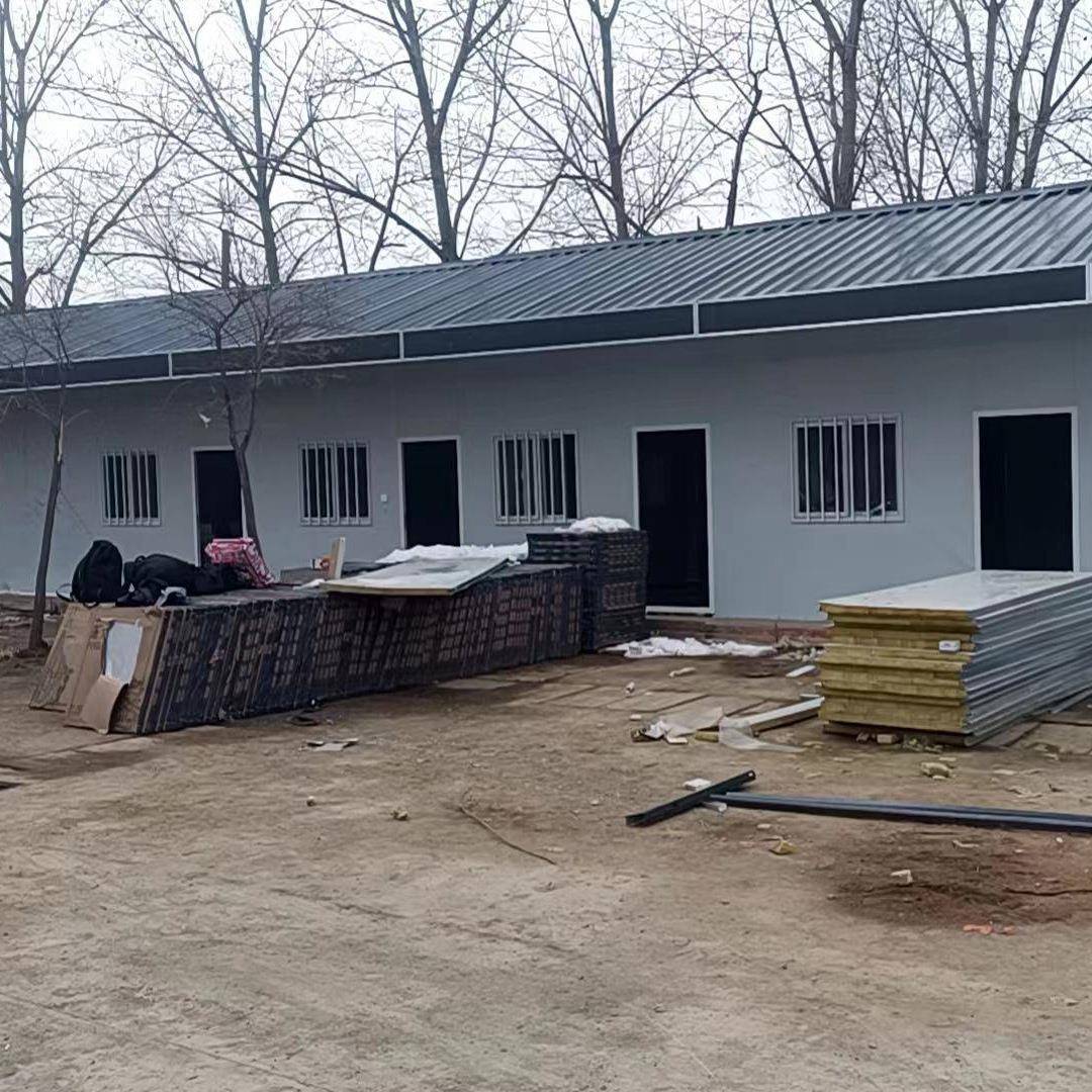 山东厂家岩棉住人活动板房整体式临建房屋车间办公宿舍区域用