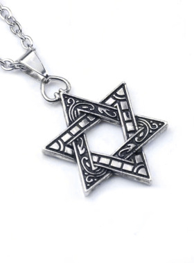 爆款厂家直销明星同款 压铸花纹六芒星吊坠 潮酷摇滚款钛钢项链