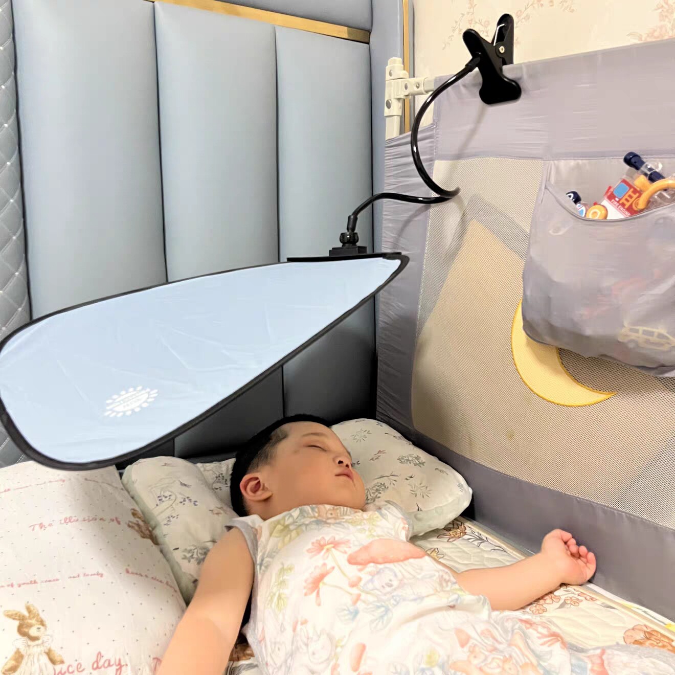 夏季婴儿床空调挡风板婴儿房宝宝幼儿睡觉可调节出风口防直吹挡板