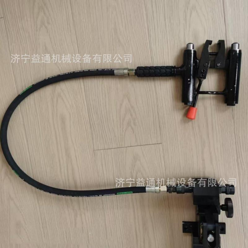 铁路YBX-60型提速道岔滑床板液压拔销器拆卸AT60尖轨液压拔销器