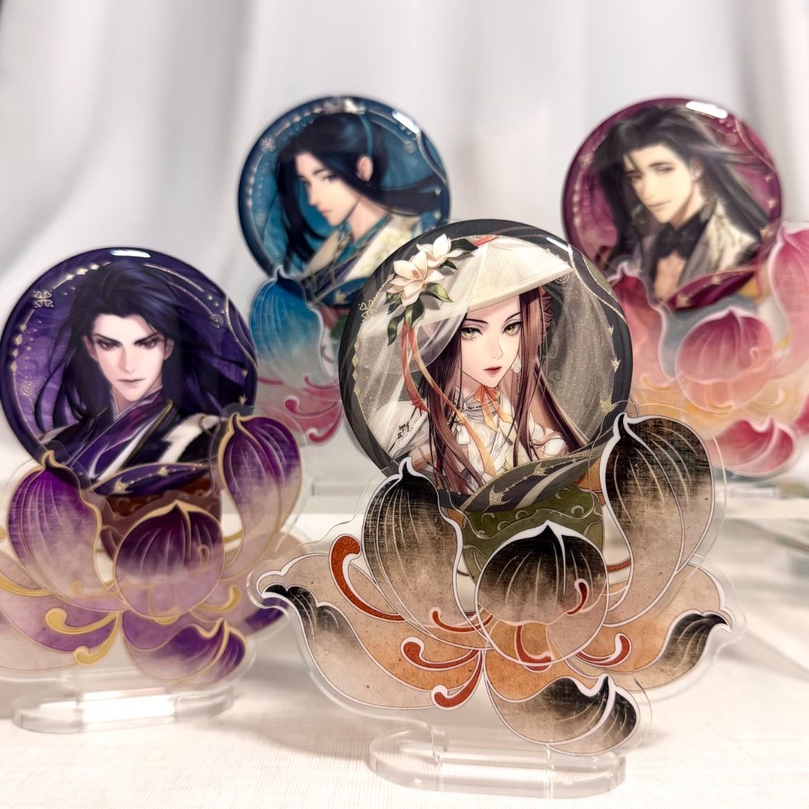 谷美亚克力吧唧托徽章收纳摆件