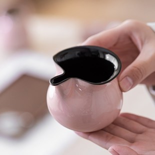 女士家用功夫茶具茶杯泡茶分茶器色釉禾器 流霞粉黛陶瓷公道杯新款