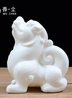 白瓷天貔貅客厅家居办公件陶瓷开 业MRT招财动物店铺禄桌装面摆饰