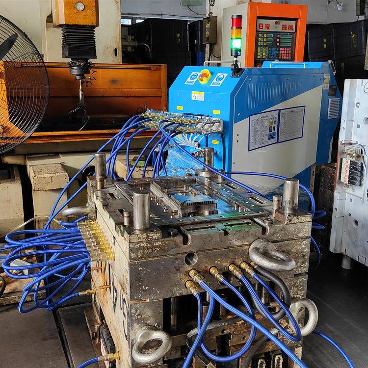 脉冲模具水路清洗机Double-easy精密管道注塑瓶胚清洗