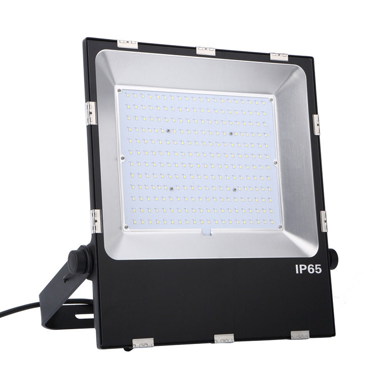 LED投光灯200W泛光灯26000LM5年质保