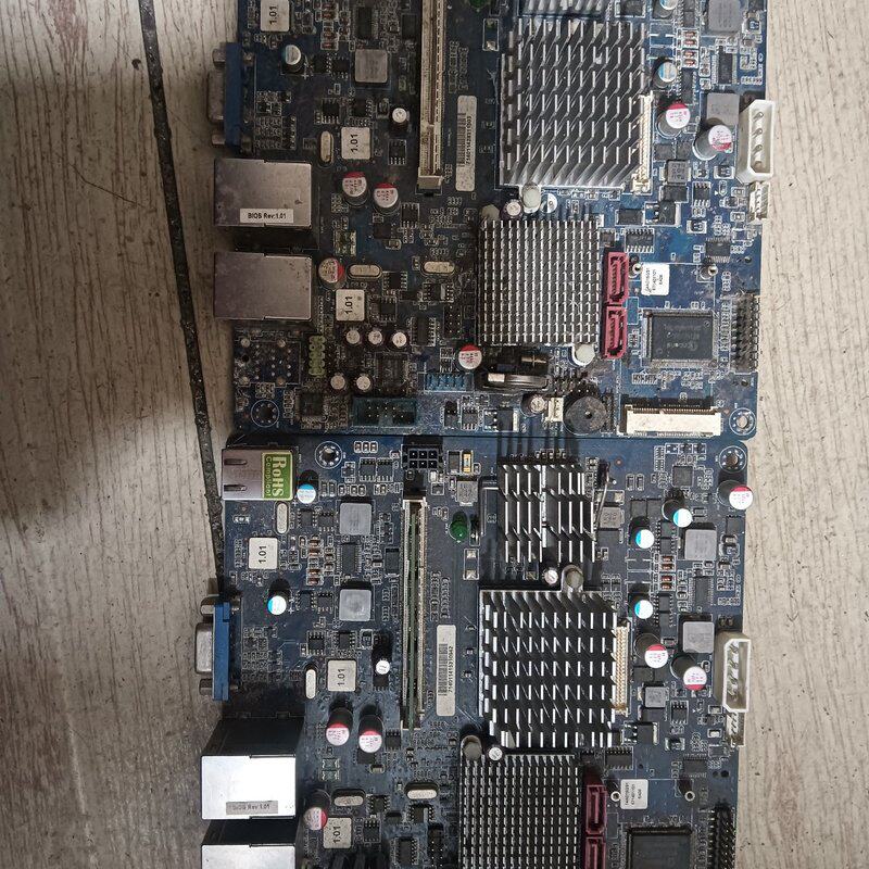 议价工控主板下来的蓝色PCB接口齐全:VGA网口U可维修