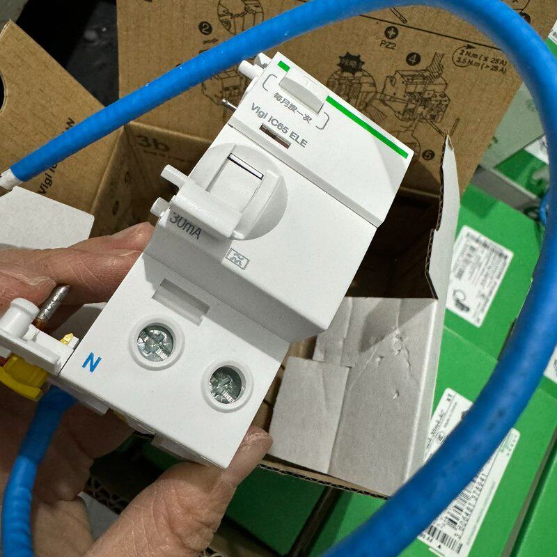 议价施耐德漏保A9V57640 1PN-40A-3可维修