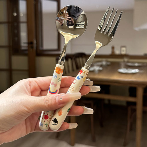 *可可爱爱小勺子*陶瓷柄3u04不锈钢餐具可爱吃饭勺叉组合餐叉汤勺