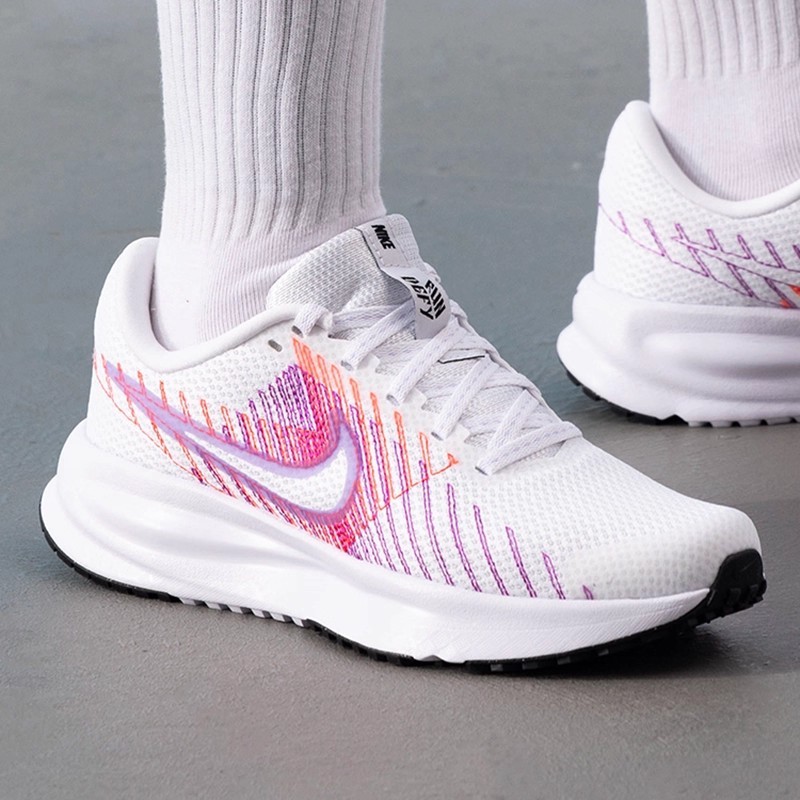 滔搏NIKE耐克女鞋RUN DEFY训练鞋跑步鞋HM9593-102